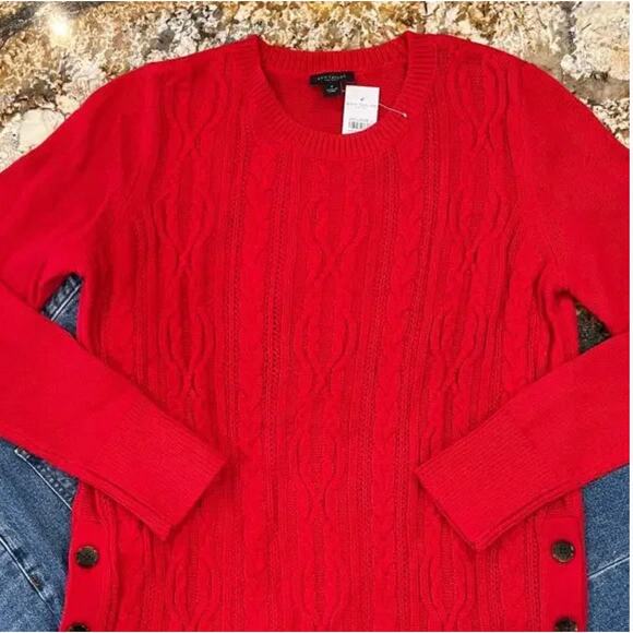 NWT Ann Taylor Red Side Button Cable Sweater - SIZE SMALL - Picture 2 of 6